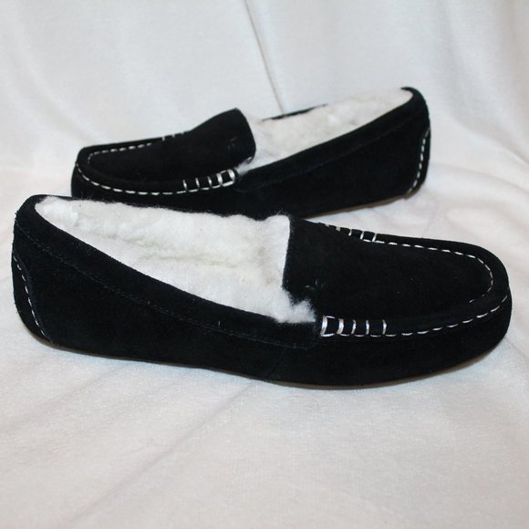 NIB UGG KOOLABURRA SUEDE‎ LEZLY FUR LINED SLIPPERS BLACK - Picture 1 of 8